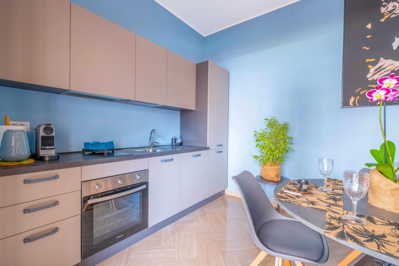 City Gate - Luxury Suites Бари Экстерьер фото